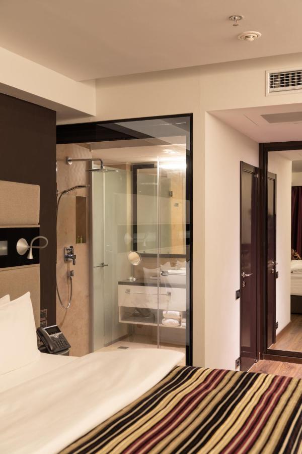 11 Mirrors Design Hotel Kiev Luaran gambar